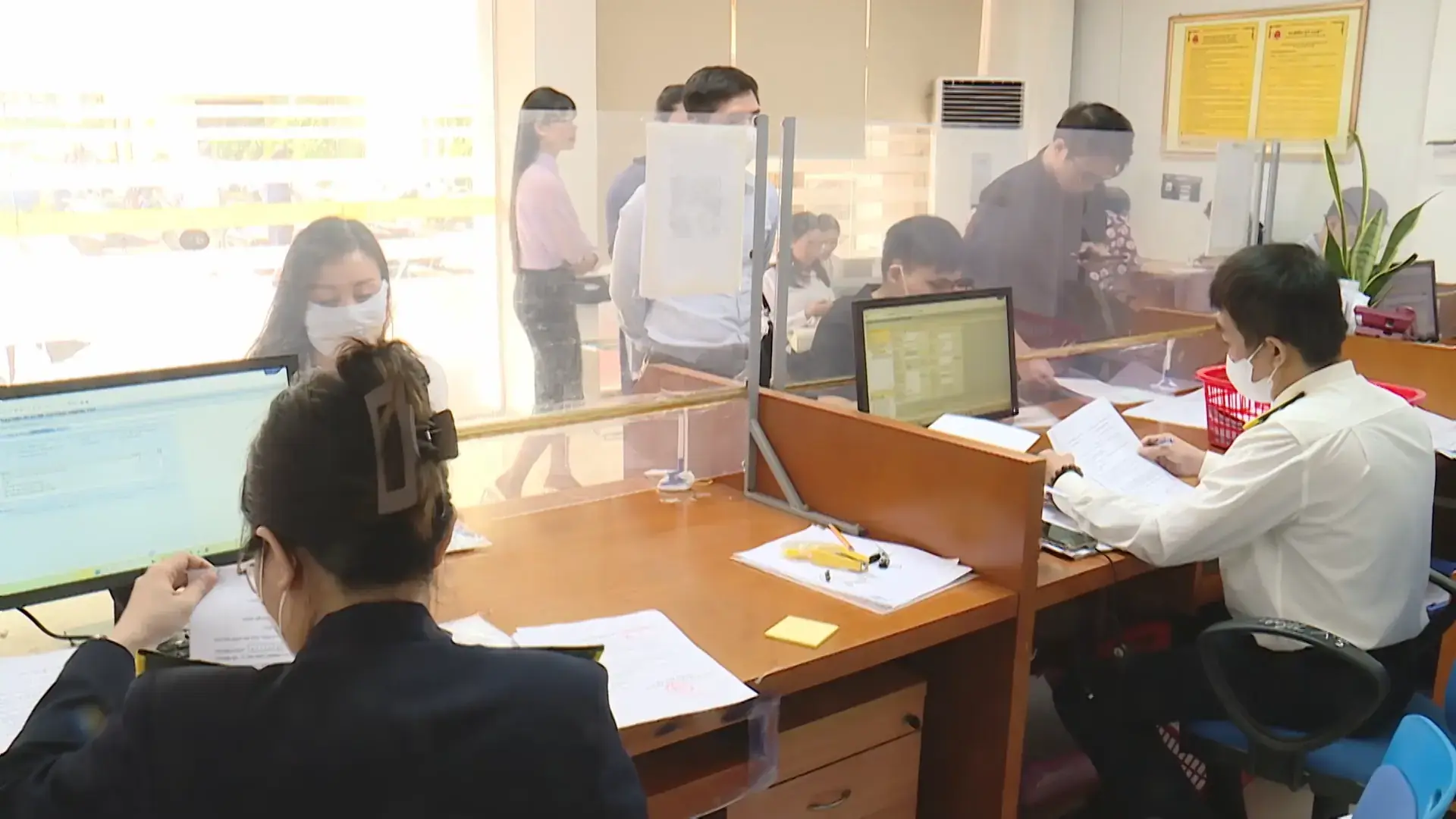 Nỗ lực giải quyết thủ tục hành chính vì dân | Cải cách hành chính | 10/09/2025